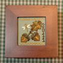 Tiny Treasures Acorn Box