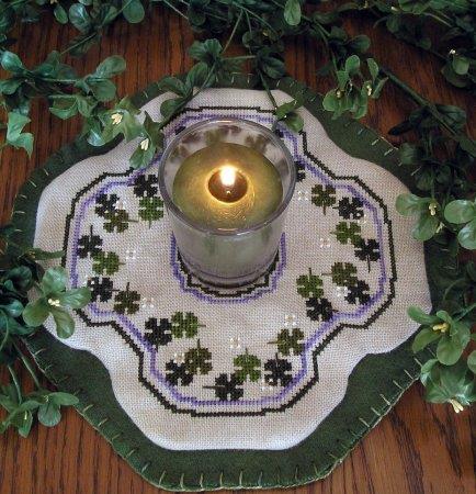 "Little Candle Mats - Shamrocks"